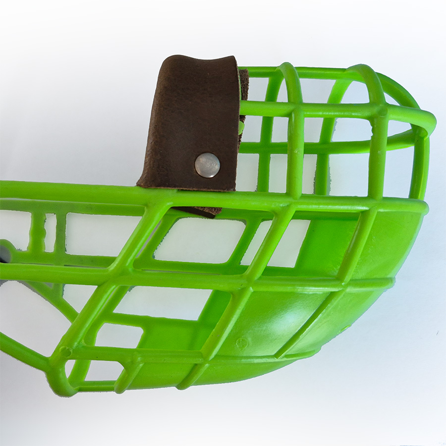 MuilkorfGroenBruin Muselière pour lévriers – taille 3 fermée vert/brun – Image 1